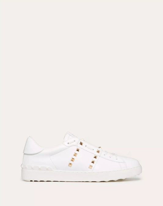 VALENTINO GARAVANICALFSKIN ROCKSTUD UNTITLED SNEAKER